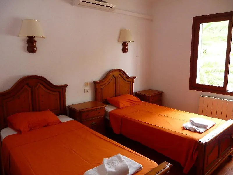 Apartamentos Osa Menor Cala D´Or 公寓